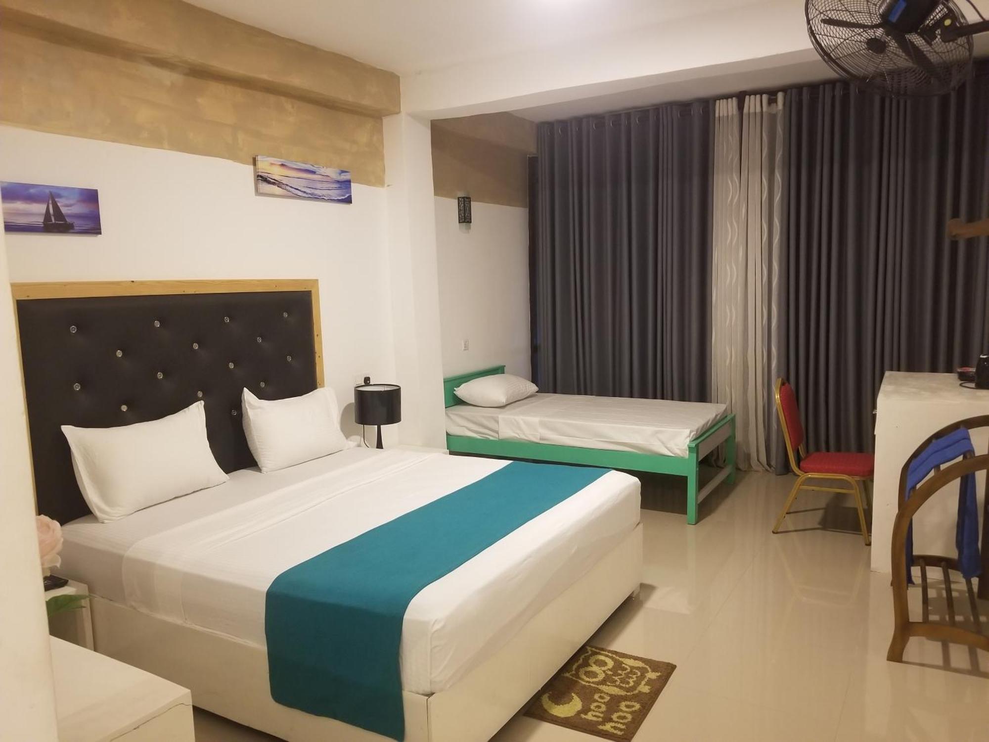 Hotel One World Mirissa Habitación foto