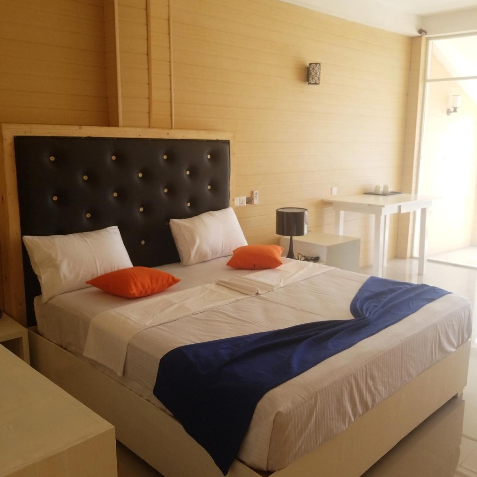 Hotel One World Mirissa Habitación foto